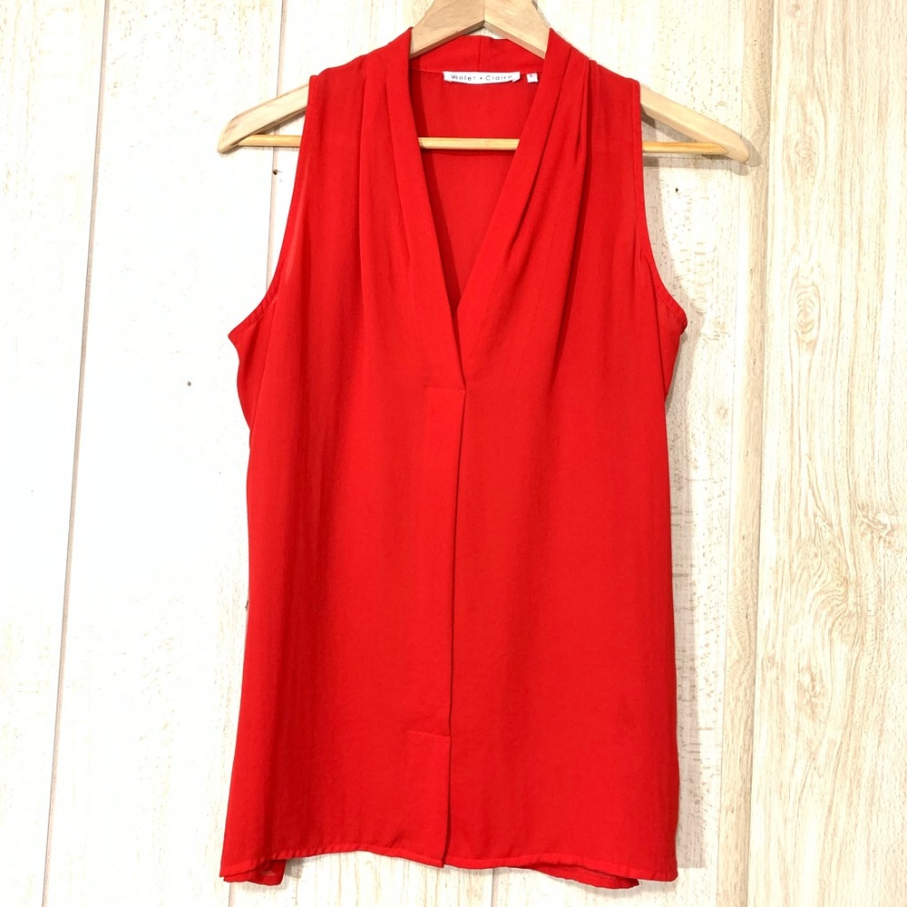 Violet & Claire sleeveless blouse Size S